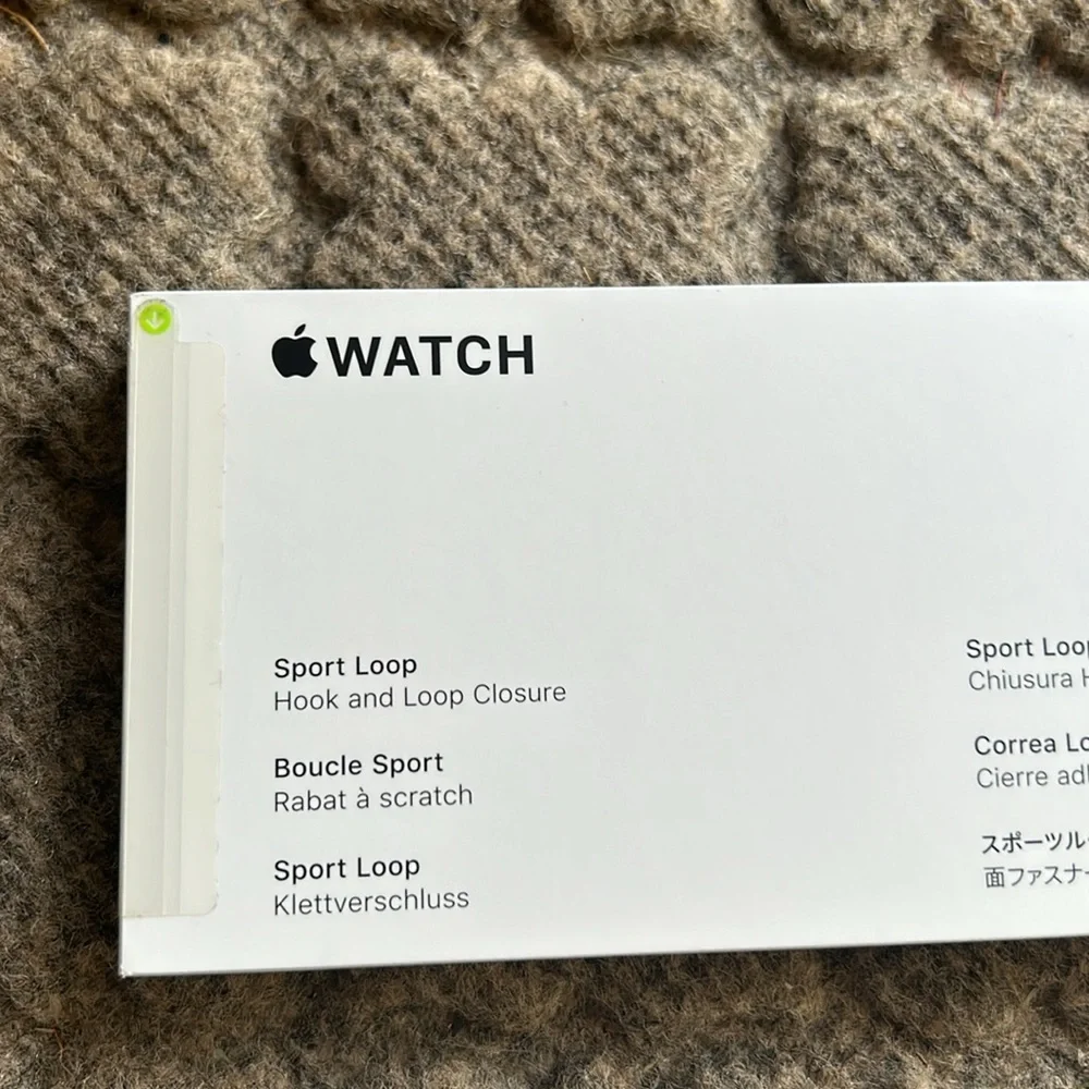 Apple Watch band NEVER OPENED 45mm
